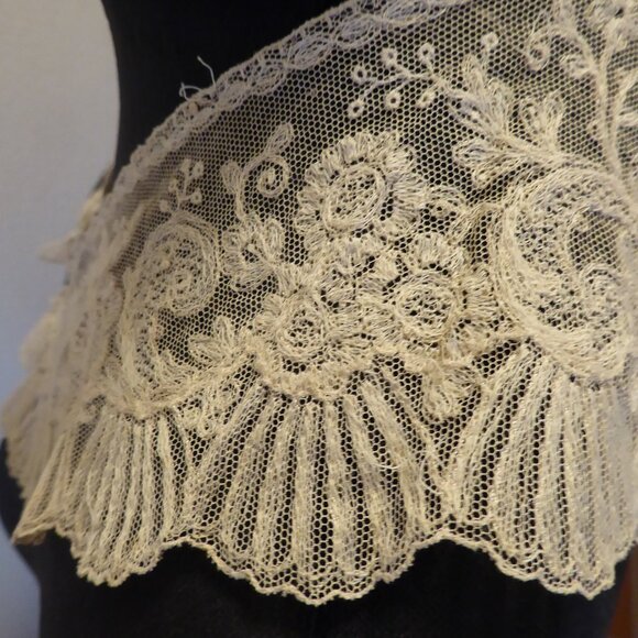 VINTAGE ANTIQUE 16” VICTORIAN CREAM LACE COLLAR - Picture 7 of 16